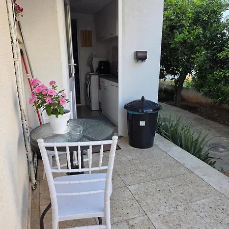Ground Floor With A Garden View Limassol