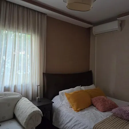 Ground Floor With A Garden View * Limasol